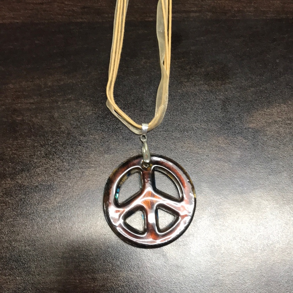 HANDBLOWN GLASS PEACE SIGN NECKLACE - Picture 4 of 4